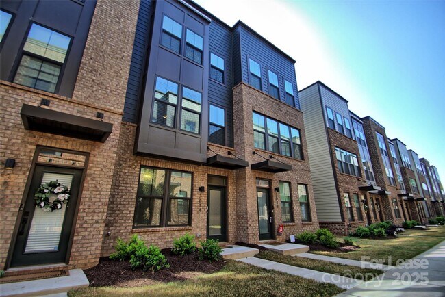 Photo - 3014 Terroir Ln