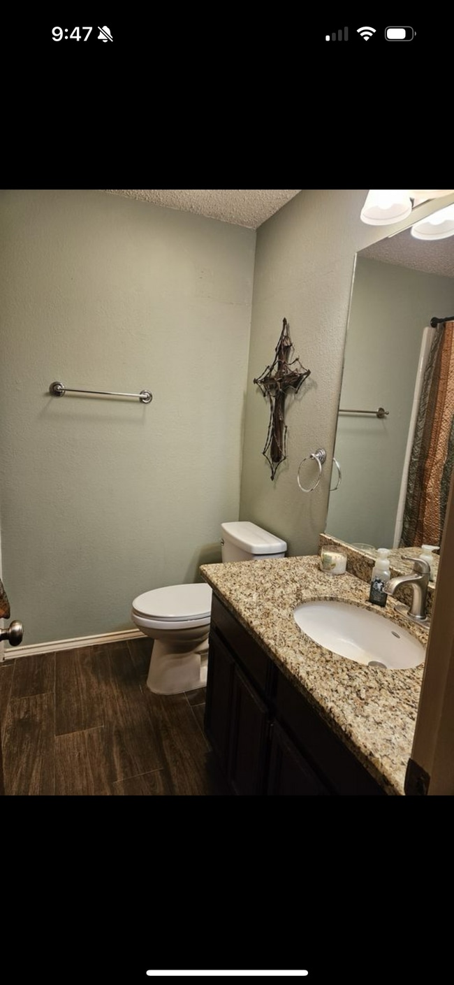 Photo - 802 E Robin Ave