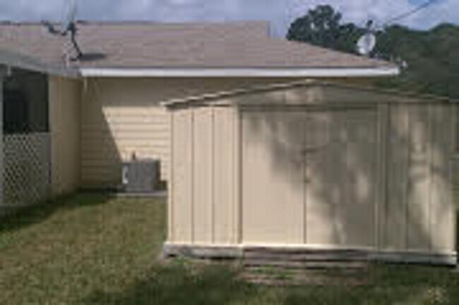 Photo - MOVE IN SPECIAL $250  OFF!  Pet friendly P...