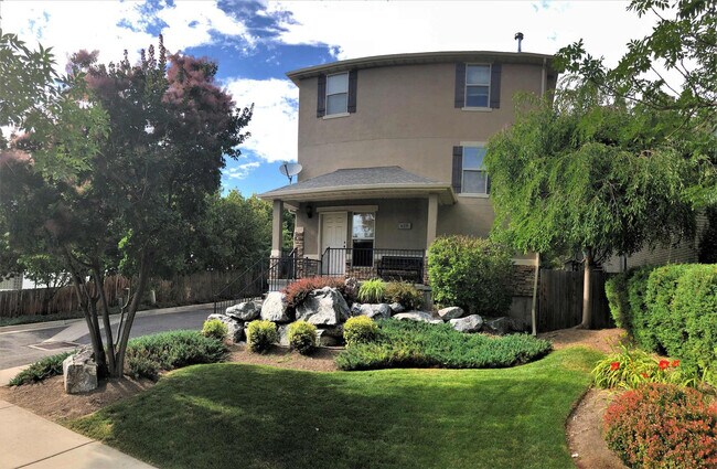 Photo - 625 E 200 S Unidad ID1389245P