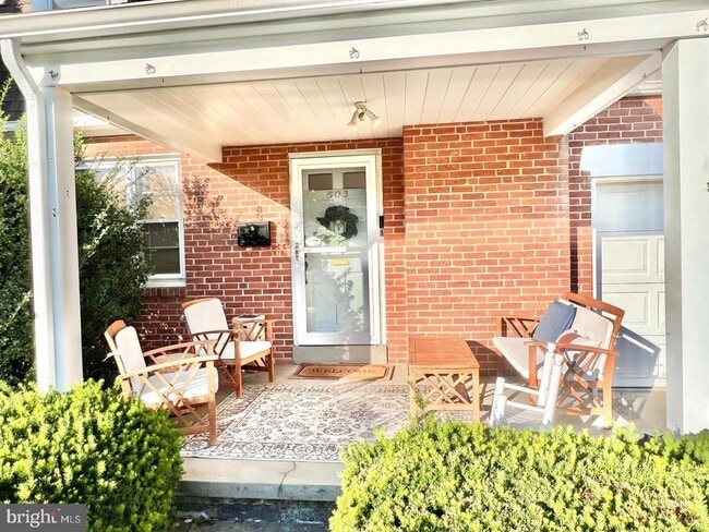 Building Photo - 503 Dorchester Ave