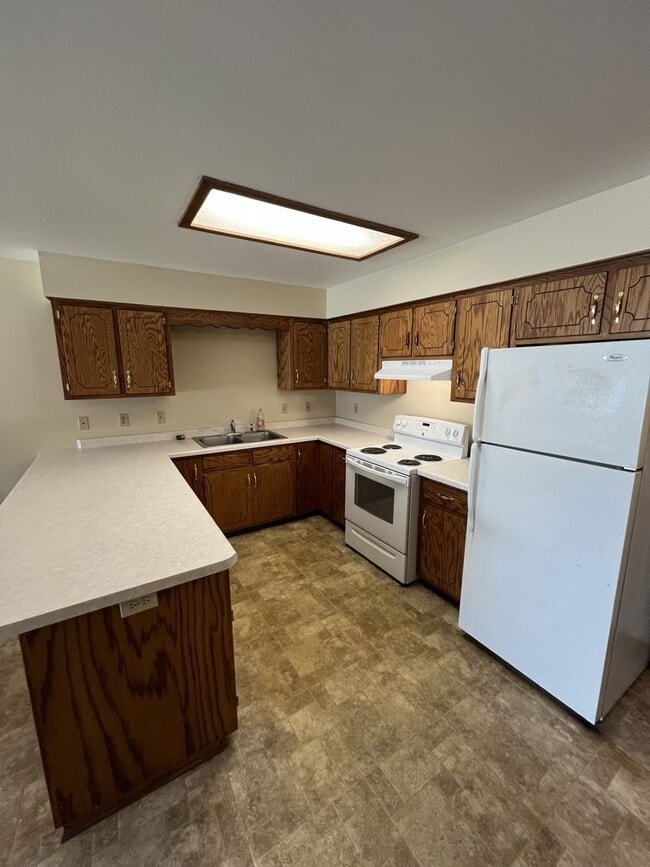 Photo - 20190-W20188-20190 Spruce St Unit N167 W20188 Spruce St.