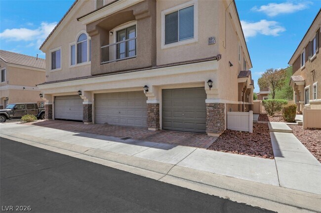 Building Photo - 3513 Hazelnut Pine Pl