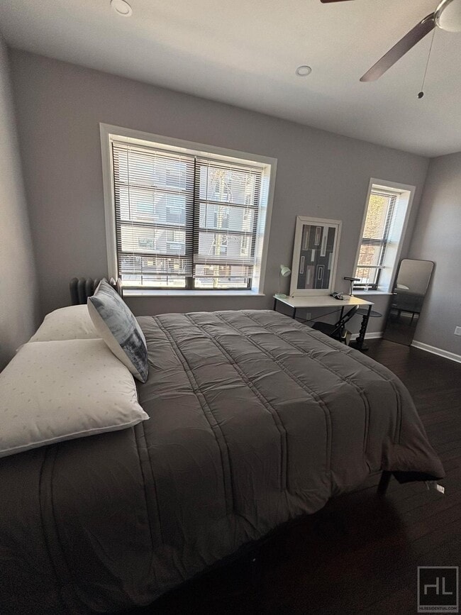 Photo - RICHMOND TERRACE Unit 3F