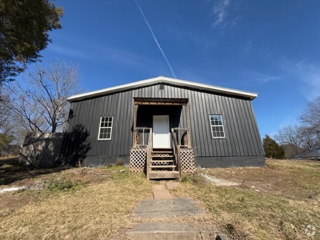 Building Photo - 200 N Court St Rental