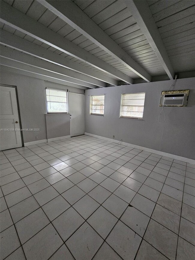 Photo - 482 NE 136th St Unit 482