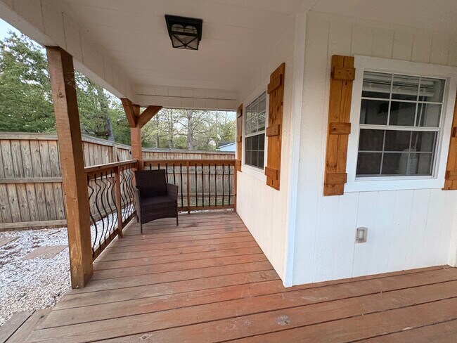 Photo - Private 1-Bedroom Cottage
