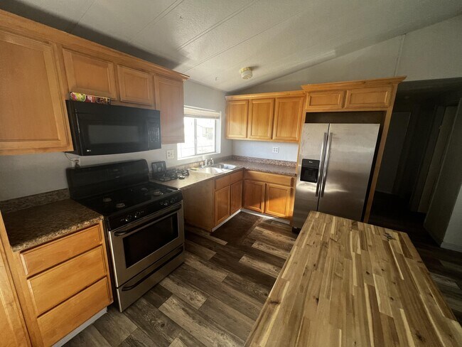 Photo - 667 Cherry Blossom Ln