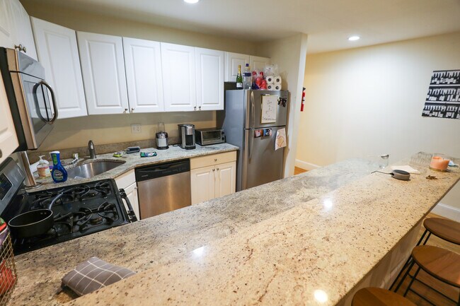 Photo - 315 Saint Paul St Unit 5