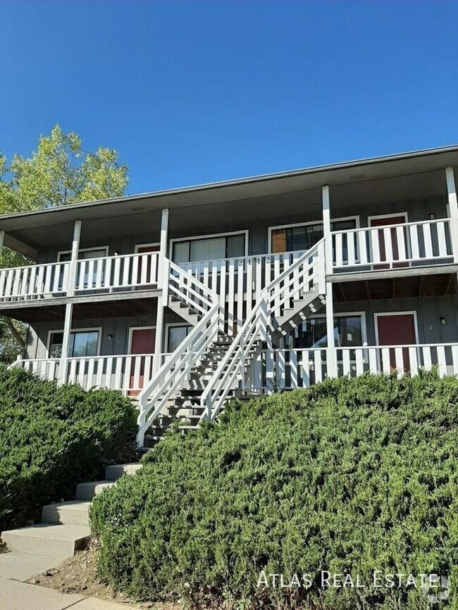 Building Photo - BEAUTIFUL REMODEL NESTLED IN THE FOOTHILLS... Unit 3 Rental