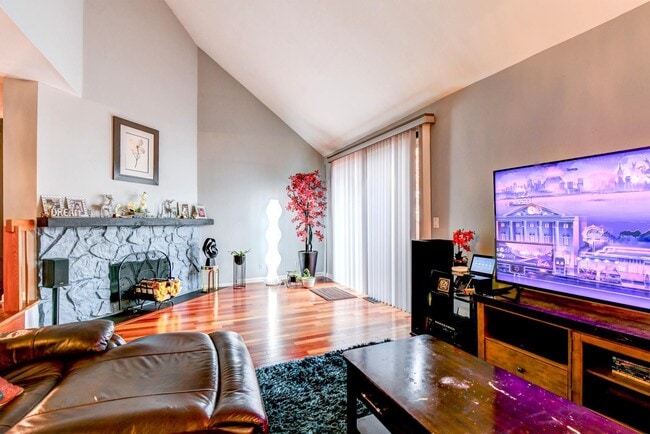 Photo - 572 Sanderling Ct