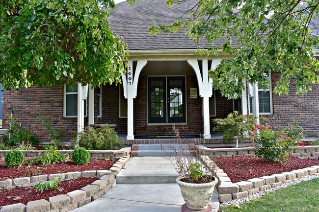 Photo - Clayton Apartments