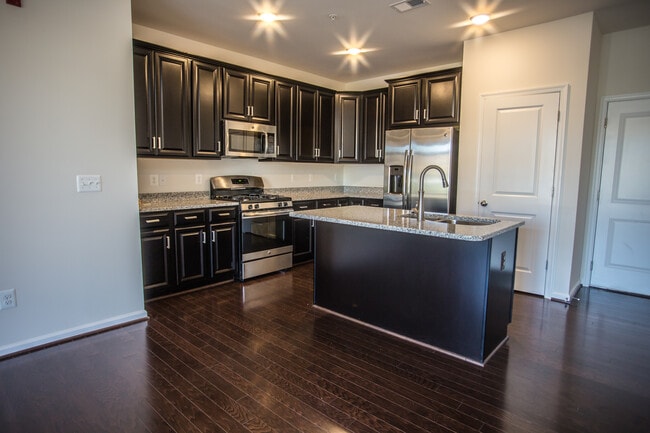 Photo - 1516 Ribbon Limestone Ter SE Unidad 1516