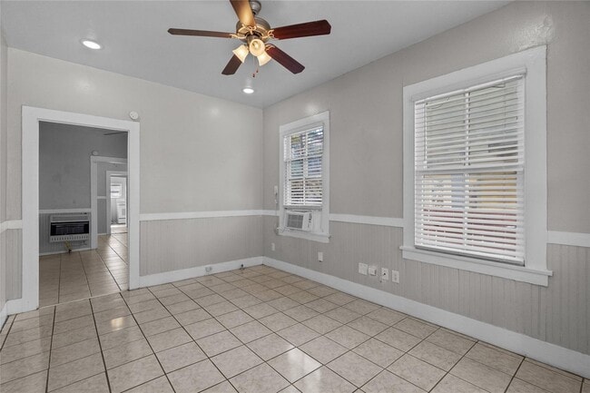 Photo - Cozy 1-bedroom 1-batn duplex on Galveston Island