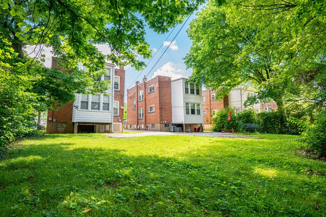Photo - 1319 Woodland Dr Unit #2