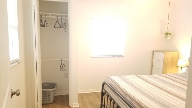 Photo - 254 40th St N