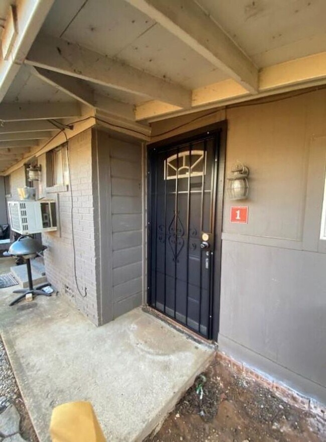 Bungalow close to the Lake - Bungalow close to the Lake Apartment Unit 1