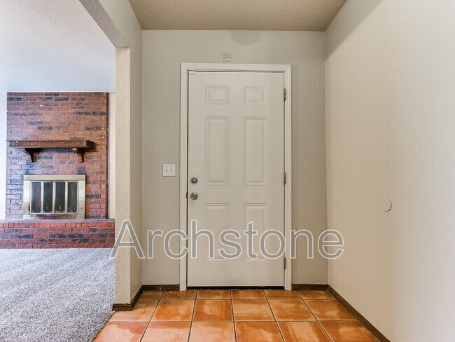 Photo - 5216 Coble St