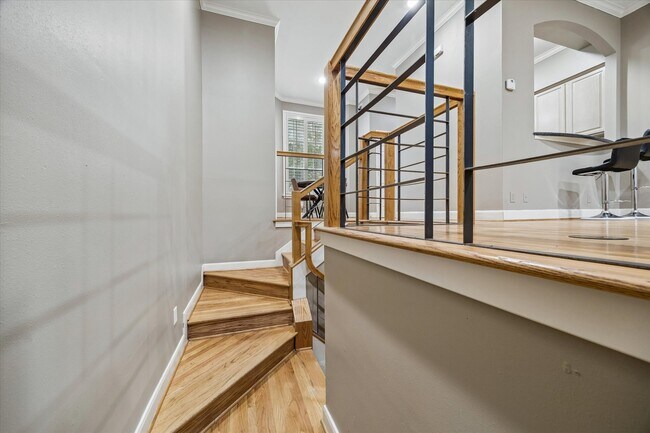 Photo - 5104 Fairmont St