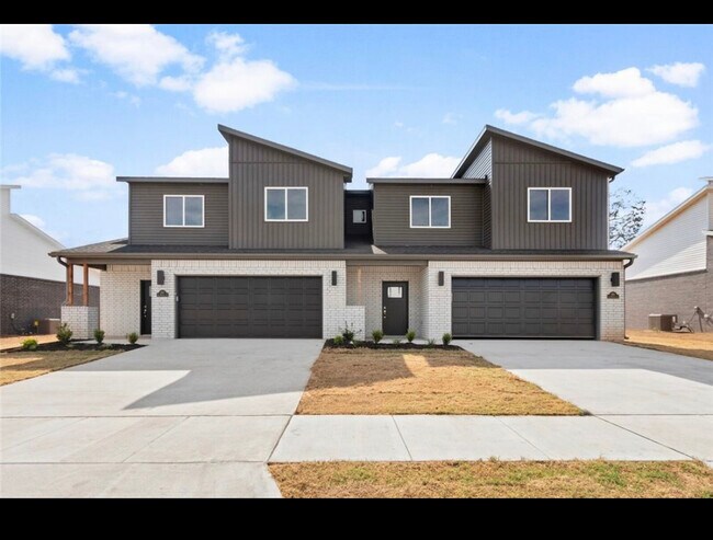 Photo - 657 Sun Meadows Loop Townhome