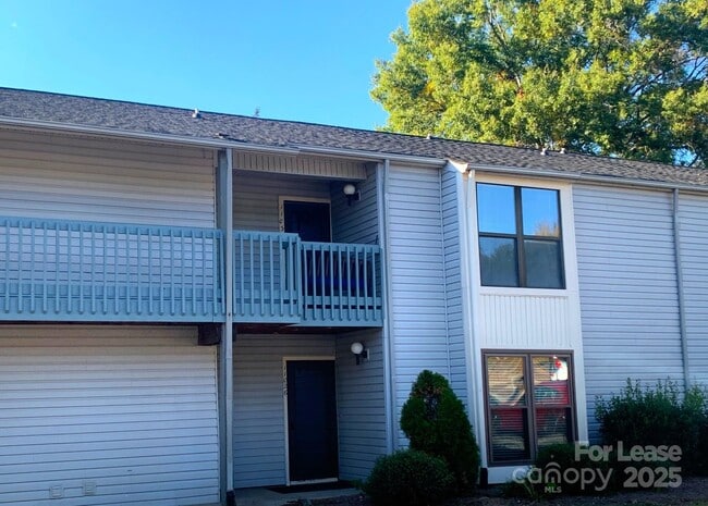 Photo - 11026 Harrowfield Rd