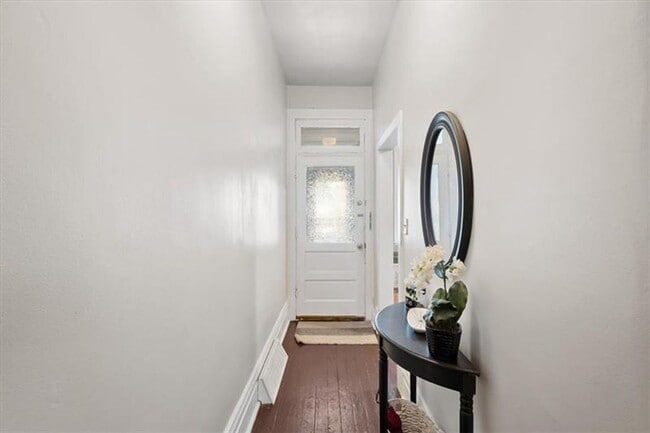 Photo - Beautiful 3 Bed/1 Bath in Pittsburgh's Lawrenceville Neighborhood - Prime Location!! - Available ...