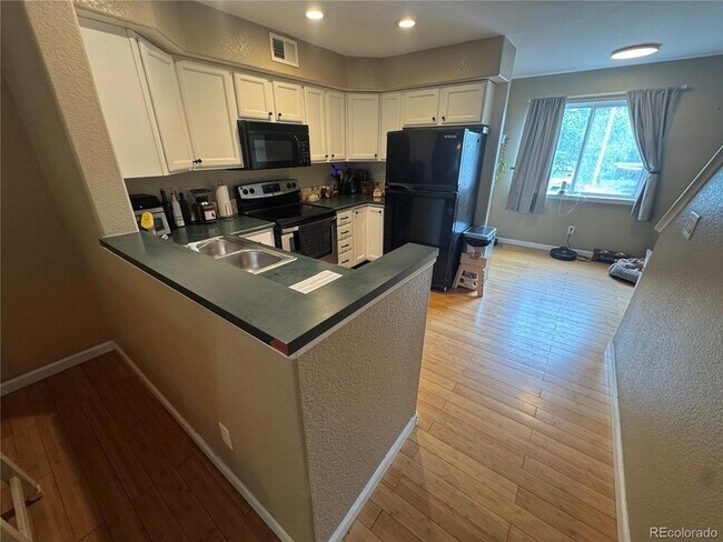 Photo - 3300 W Florida Ave