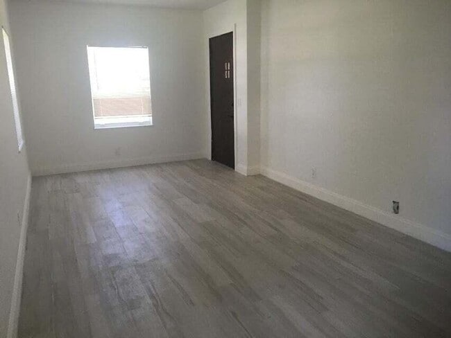 Photo - 407 S Lakeside Dr Unit A