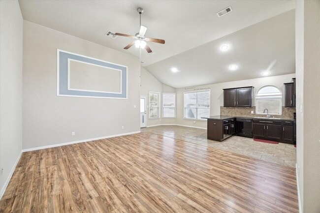 22582 Valley Canyon