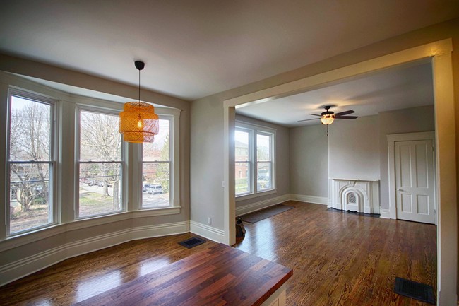 Building Photo - 2038 Bonnycastle Ave Unit B Rental