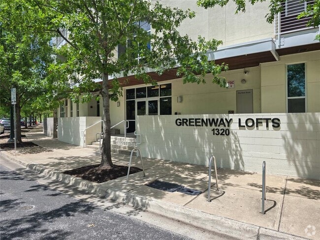 Building Photo - 1320 Robert Browning St Unit 307 Rental