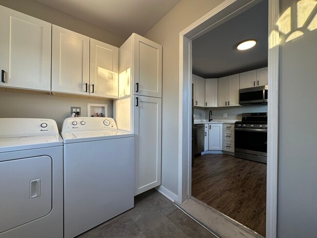 Photo - 15020 Ridgeway Ave