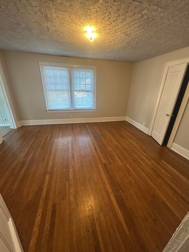 Photo - Affordable Upstairs Apartment – Housing Vouchers Welcome!