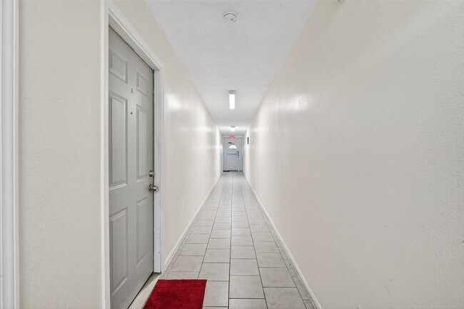 Photo - 7742 Park Pl Blvd Unit 4