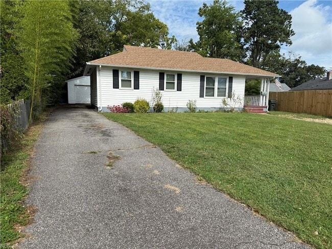 Photo - 1744 N Lakeland Dr