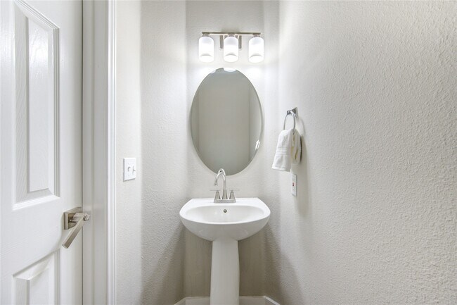 Photo - 11706 Canyon Breeze Dr