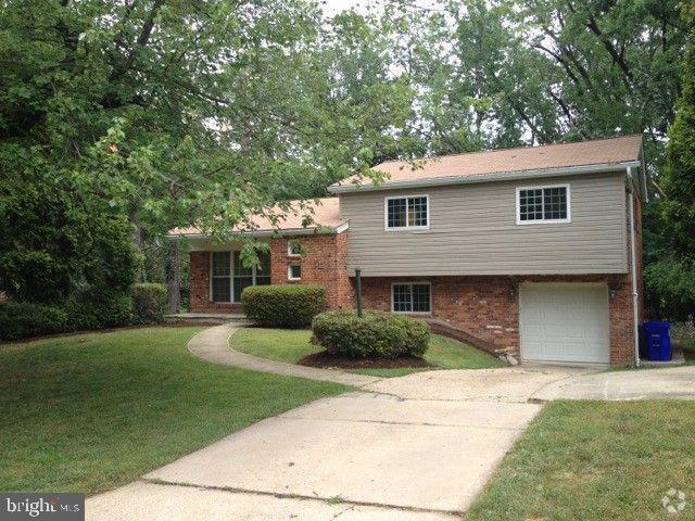 Building Photo - 7821 Cayuga Ave Rental