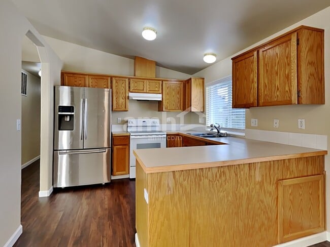 Photo - 5725 209th St E