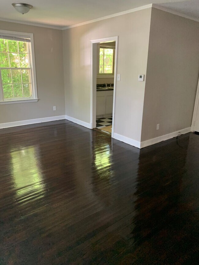 Photo - 1808-1810 Faxon Unit 1808 Faxon