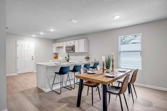 Photo - 5454 Amazon Ave