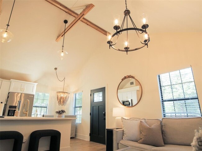 Photo - 1308 San Bernard St