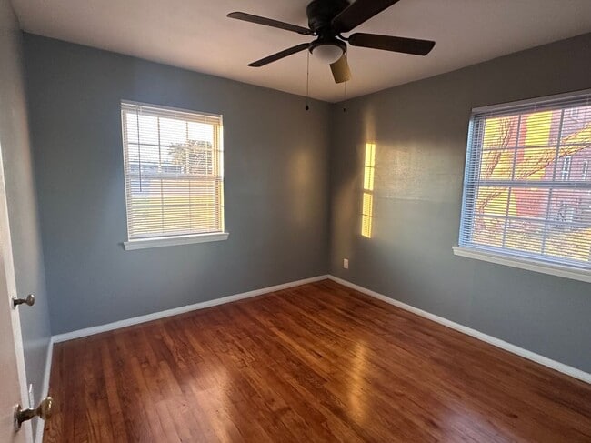 Building Photo - 212 S Fillmore St Rental