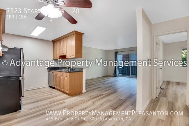Photo - 7323 Starward Dr Unit 20