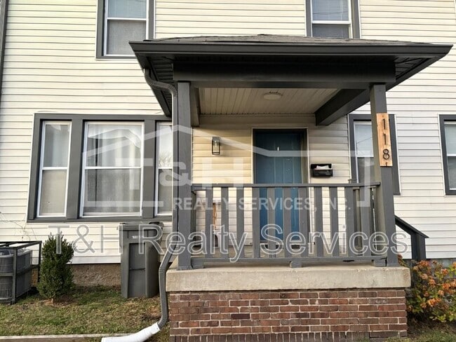 Photo - 118 W 23rd St
