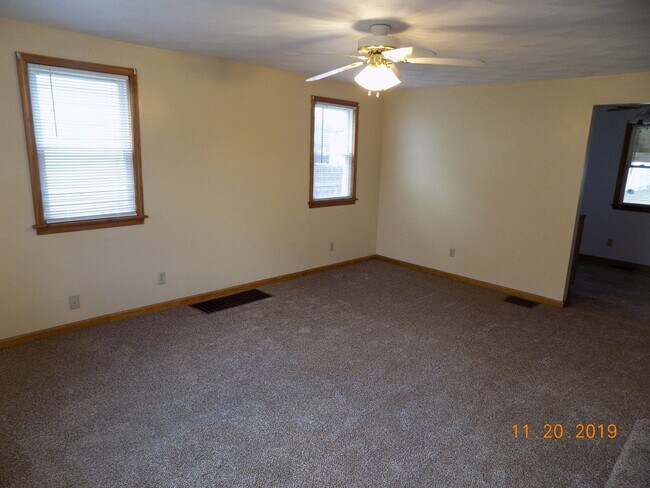 Photo - 454 Albert St Unit A