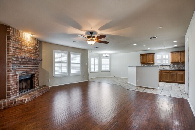 Photo - 4 Bedroom/2.5 Bath Wildhorse Subdivision