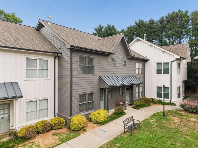 Photo - 1516 Howell Mill Rd NW