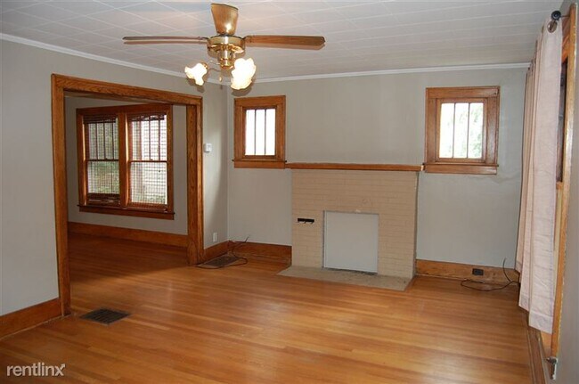 Photo - 825 Sylvan Ave