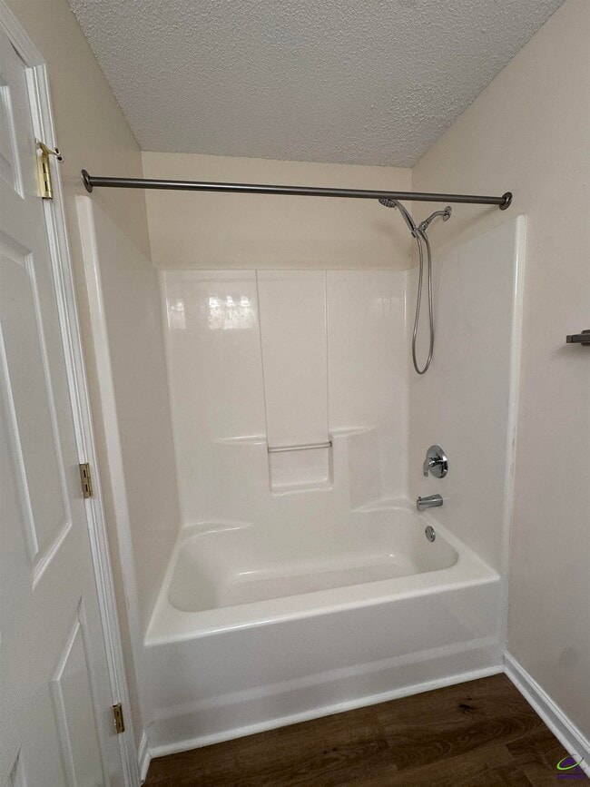 Photo - 242 Katelyn Cir