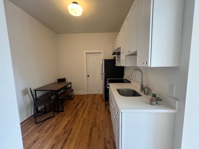 Photo - 106 E Broad St Unit Apt 7
